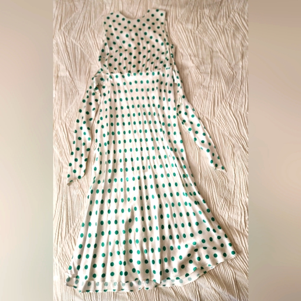 Elegant Polka Dot Dress - Green and White